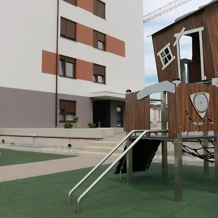 Apartment Queen Karlovac Exterior photo